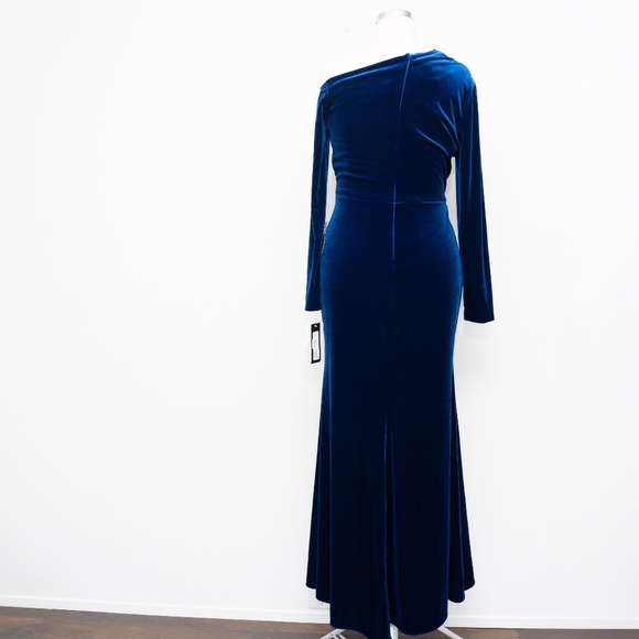 Betsy & Adam - One Shoulder Long Sleeve Velvet Gown - Picture 3 of 12